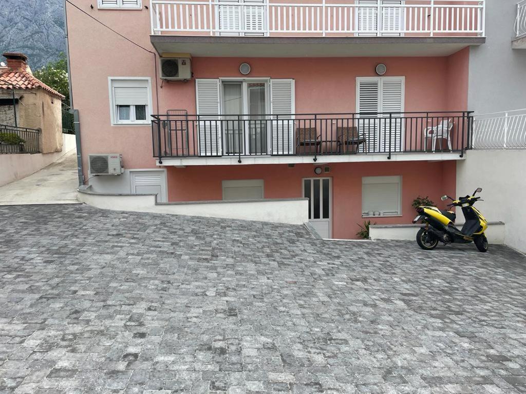 Apartments Antonia Макарска Экстерьер фото